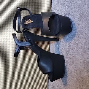 Pleaser 2 inch platforms